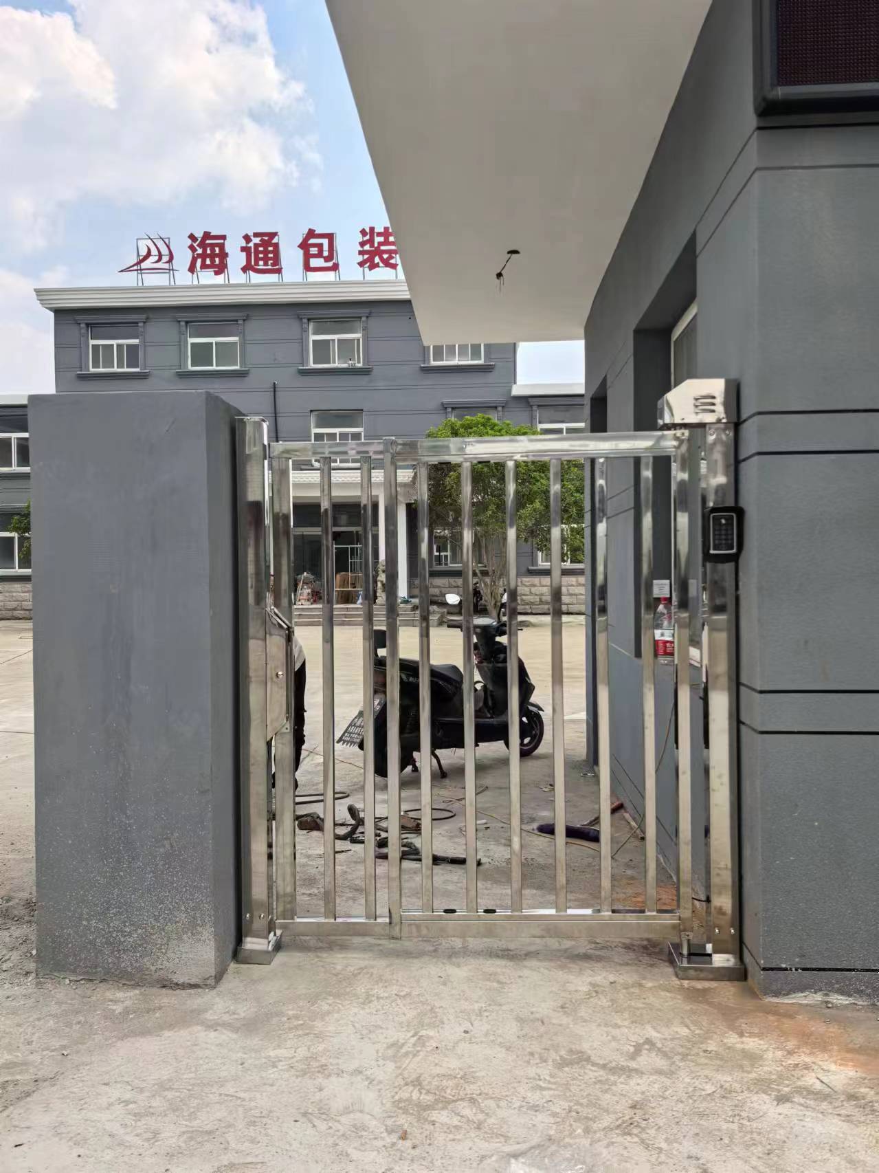仪征市道闸